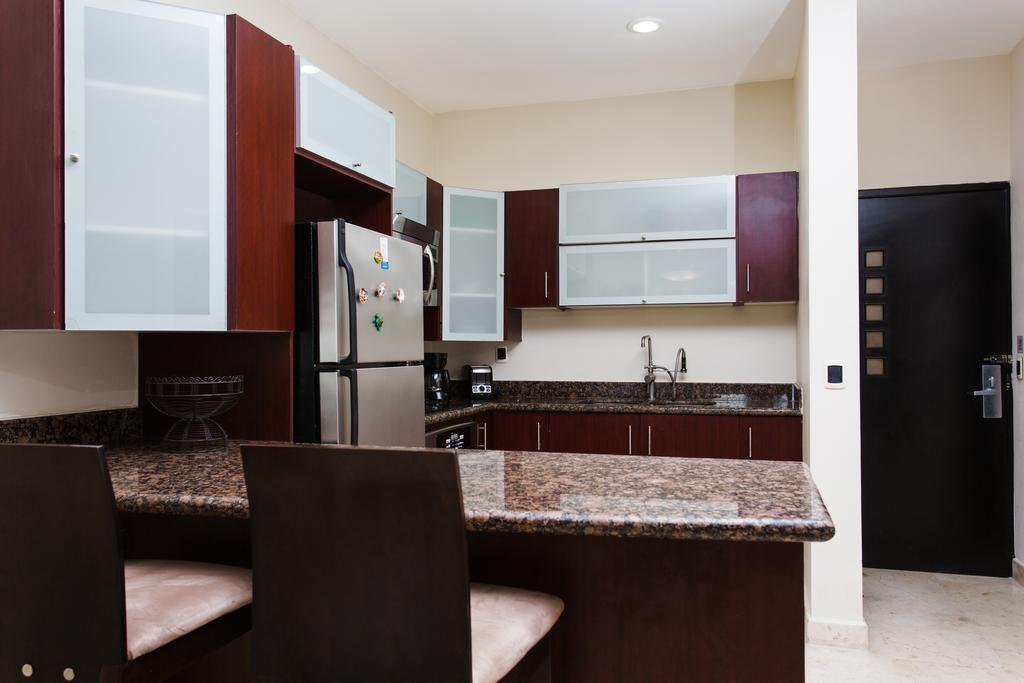 Appartement Oceanfront El Faro Surf 302 à Playa del Carmen Extérieur photo